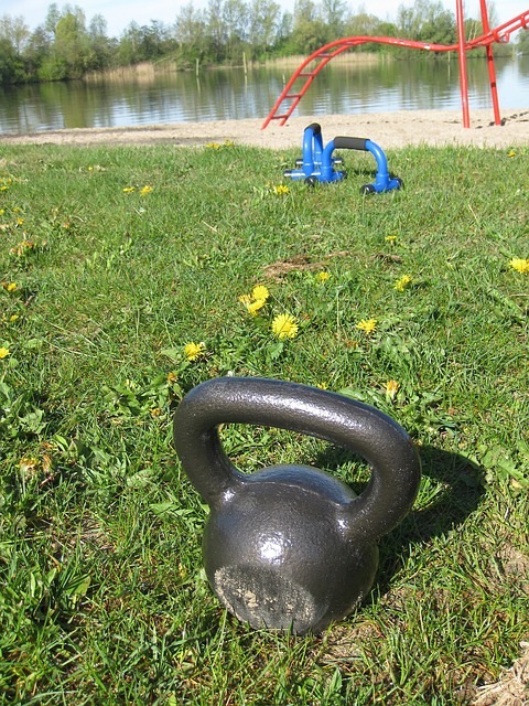 kettlebell-bootcamp lifesquare fitness